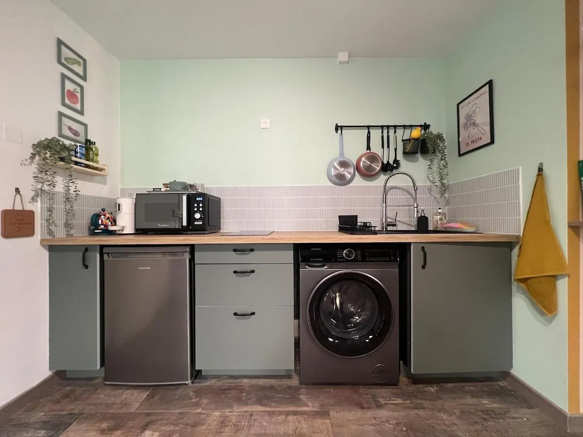Cozy Studio In Menton Old Town - Near Parking