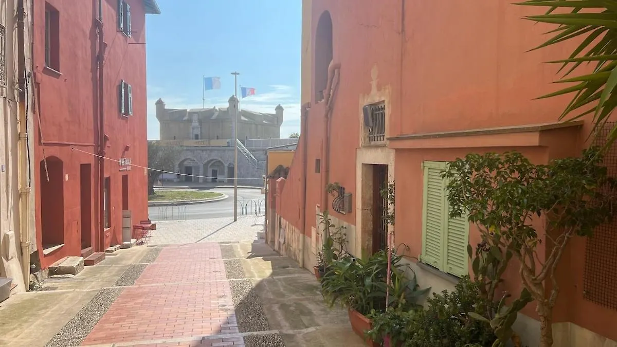 Apartamento Cozy Studio In Menton Old Town - Near Parking